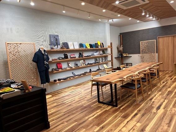 サカガワ雪駄ショールーム_01