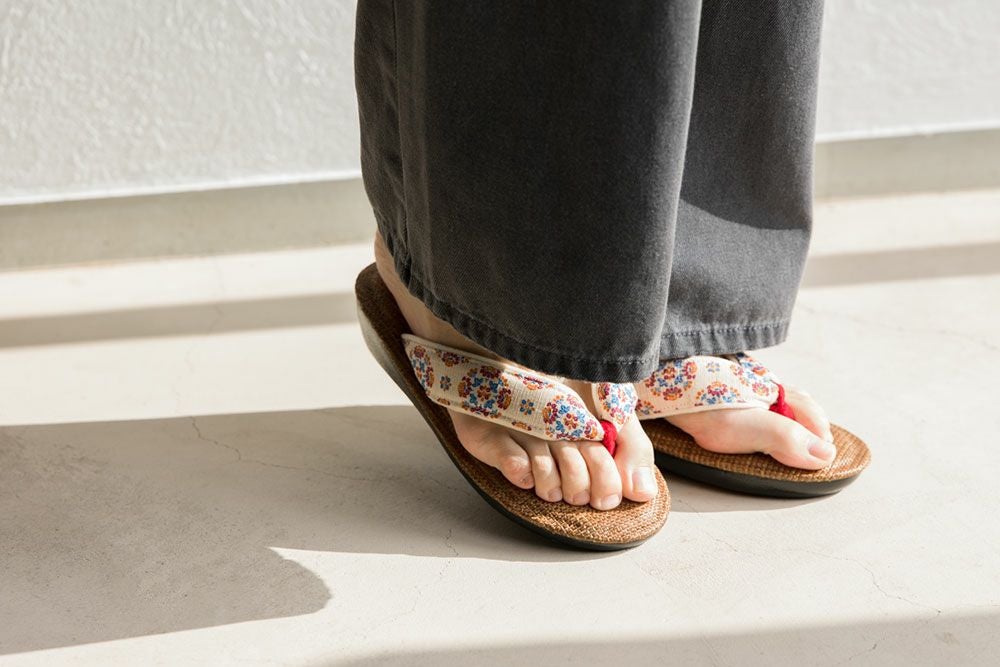 パナマメッシュ焦茶 唐花紋 【レディース】｜R464